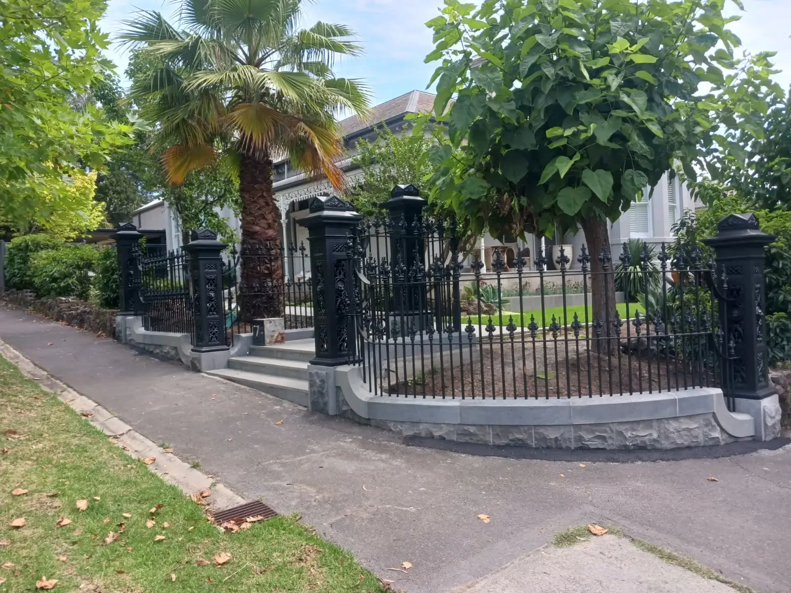 powder coated custom steel fences